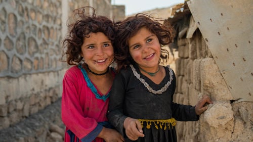 Två flickor i Afghanistan