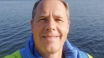 Jens, 60 år, har samlat in pengar till människor på flykt.