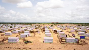 Flyktingbostäder på gränsen mellan Sudan och Tchad.