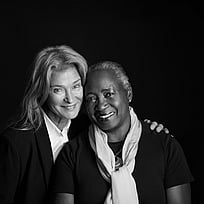 Lena Endré och Barbara Hendricks, närbild på två kvinnor.