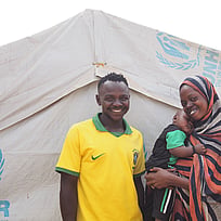 En sudanesisk familj som flytt undan kriget.