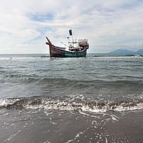 En båt i havet utanför Indonesien.