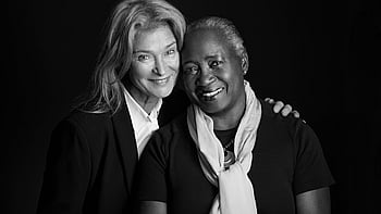 Lena Endré och Barbara Hendricks, närbild på två kvinnor.