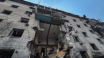 Ukraina attackeras av ryska bombattacker. Nödläget är akut.