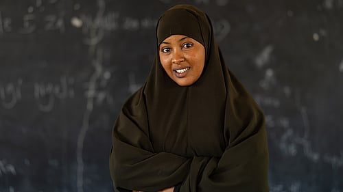 Foto på en lärare i Dadaab.