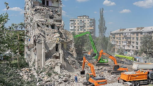 Ett sönderbombat hus i Kiev.