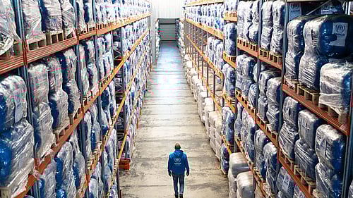 UNHCR:s nödhjälps lager.