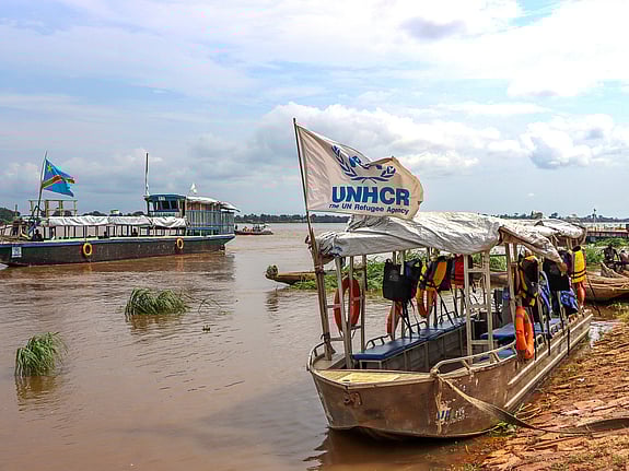 Frivillig återvändning till Centralafrikanska republiken är en humanitär insats som syftar till att främja flyktingars trygga, värdiga och hållbara återkomst och återintegrering från grannländerna till CAR.