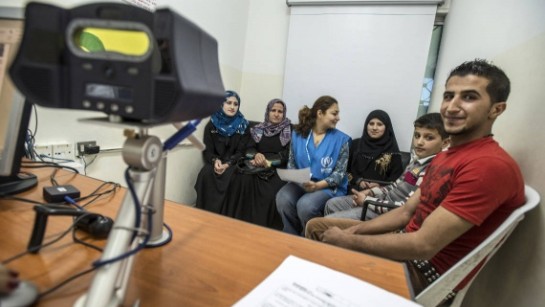 I Libanon har UNHCR lyckats med att mer än fördubbla registreringen av syriska flyktingar varje månad. 
