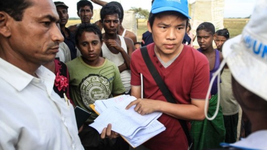 UNHCR är på plats och hjälper Rohingyafolket. 