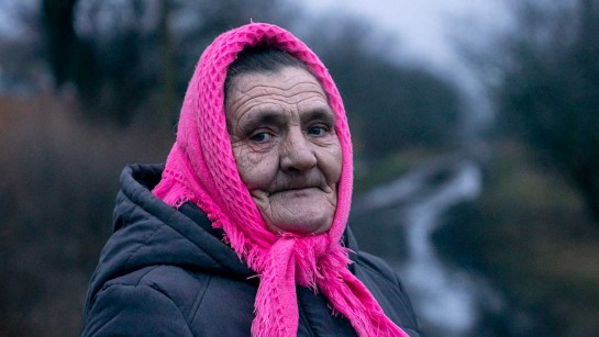 En kvinna från Ukraina överlevde ryska attacker i sin jordkällare. Här är 10 fakta från kriget i Ukraina.
